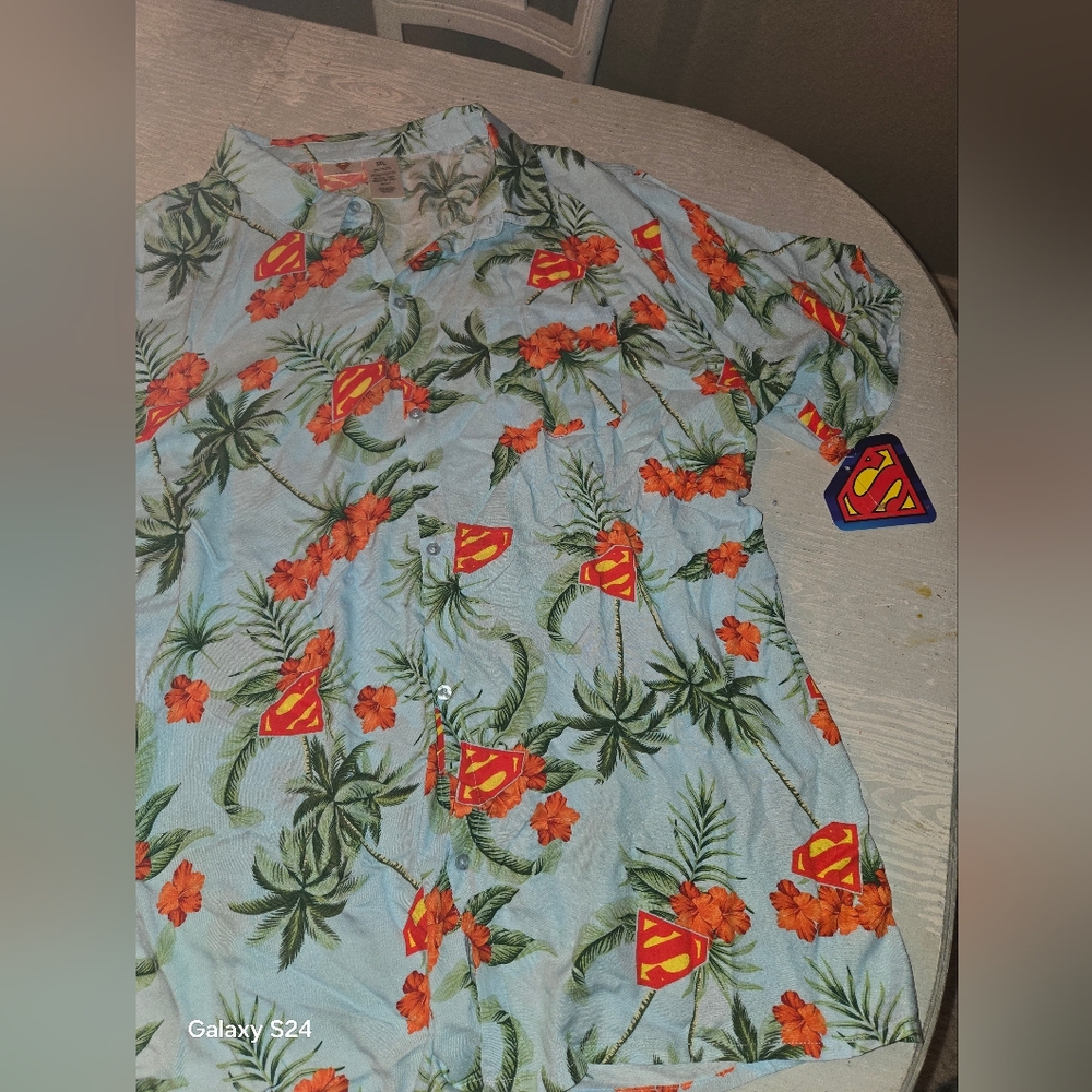 Superman Tropical Print Men's Button Up Hawaiian Short Sz M New